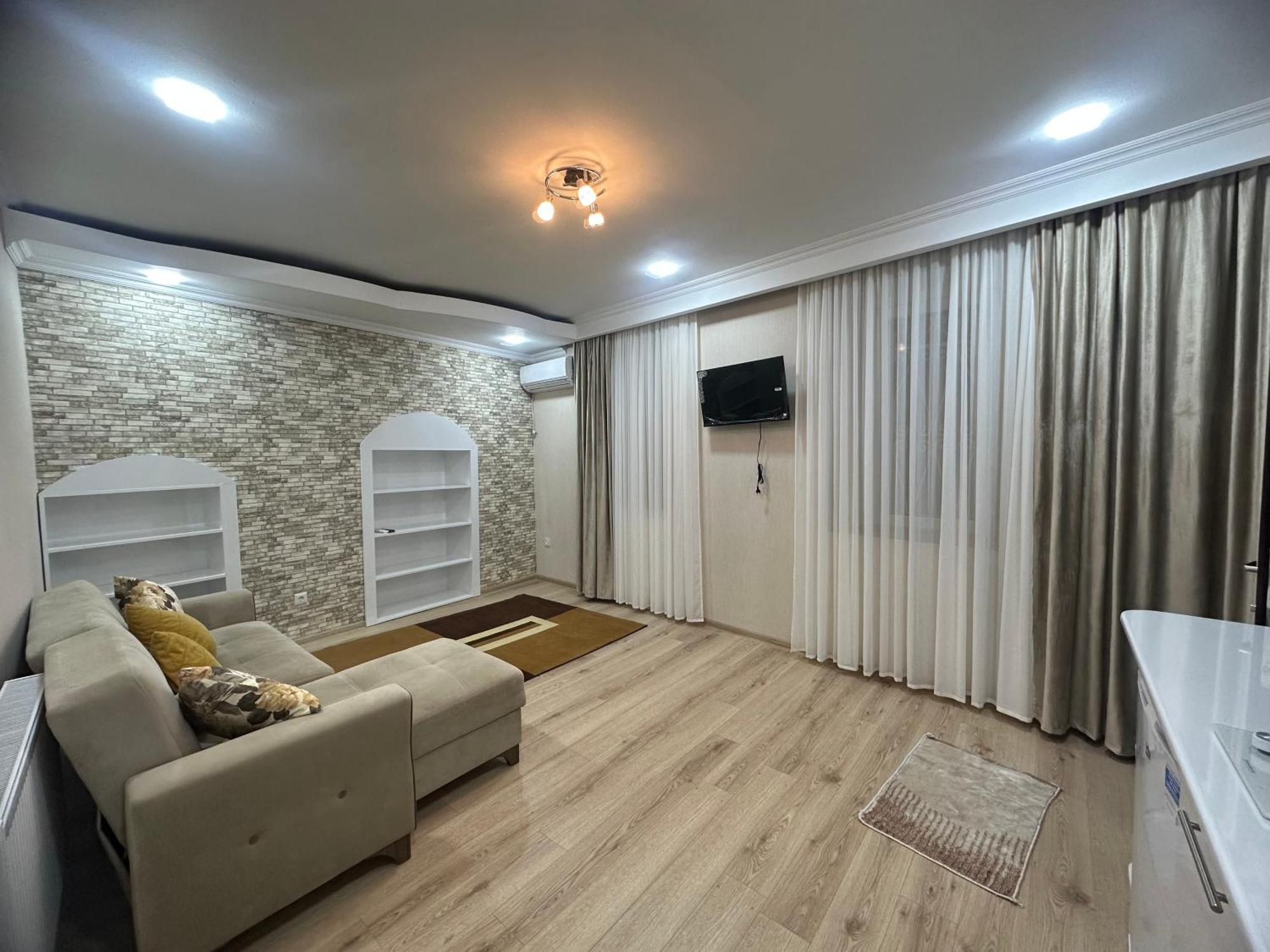 Tamuna Apartment Tbilisi Ngoại thất bức ảnh